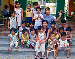 Children from Tam Binh 2 with Crouch