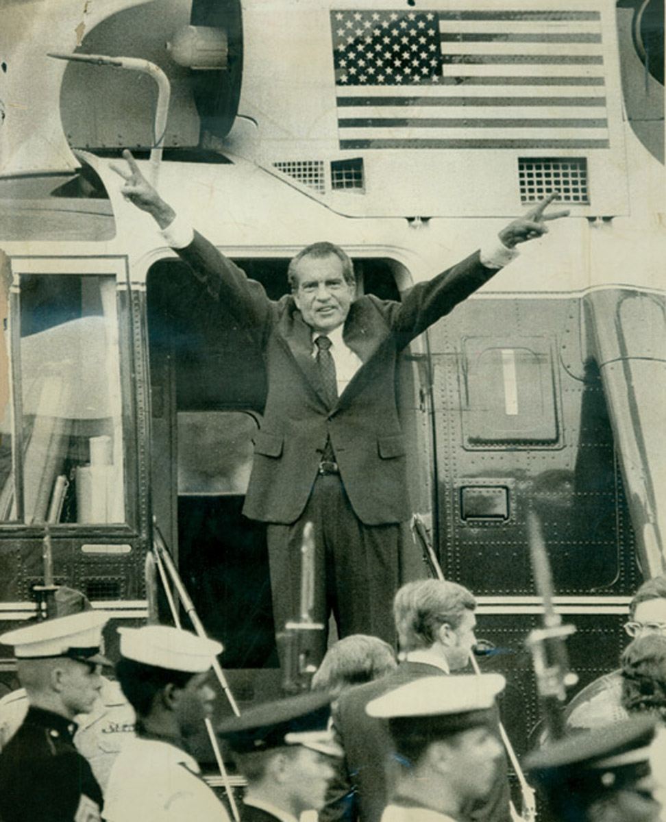 Nixon leaves the White House, 1974.